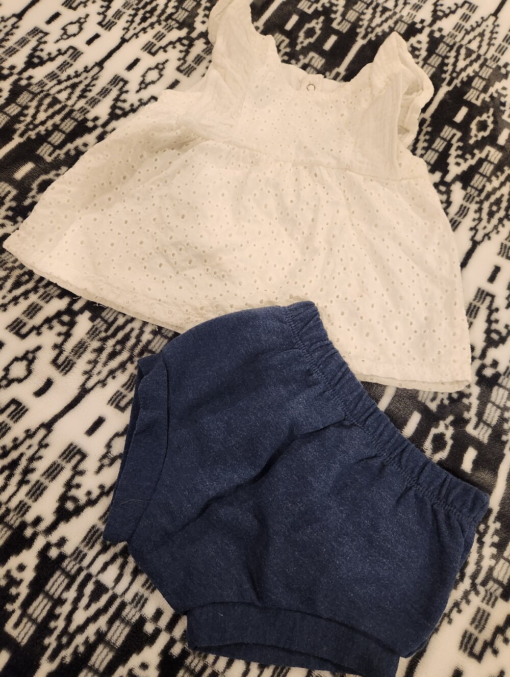 Cat & Jack White Eyelet Baby Top with Chambray Blue Bloomer Shorts, 18M